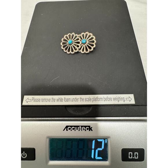Native American Flower Turquoise Sand Cast Sterling Silver Stud Earrings 12 gr - Picture 4 of 7